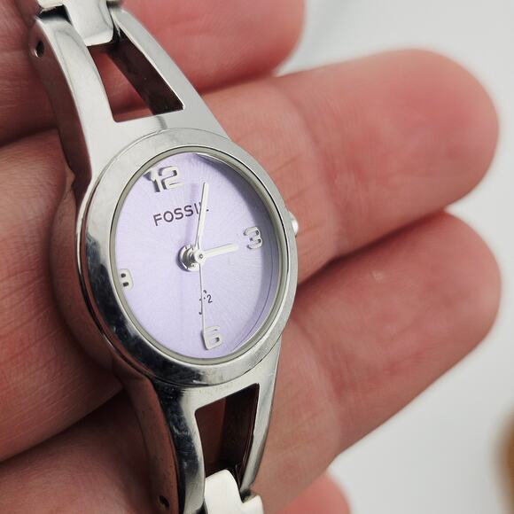 Fossil Women's Silver Tone Watch Light Purple Dial Contemporary Classic Casual - Picture 3 of 7